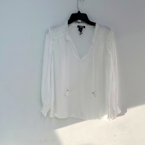 🆕️ PAIGE Kaylynn Peasant Top, Size Medium in White - Picture 5 of 9